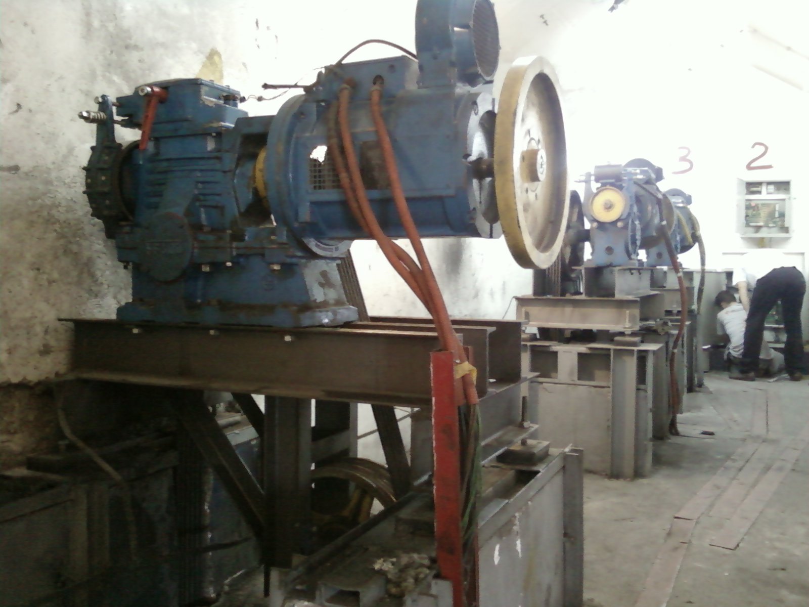 Alter Getriebemotor im Maschinenraum